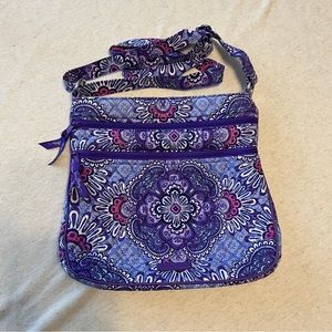 Vera Bradley Large Triple Zip Hipster Crossbody Lilac Tapestry Retired Pattern